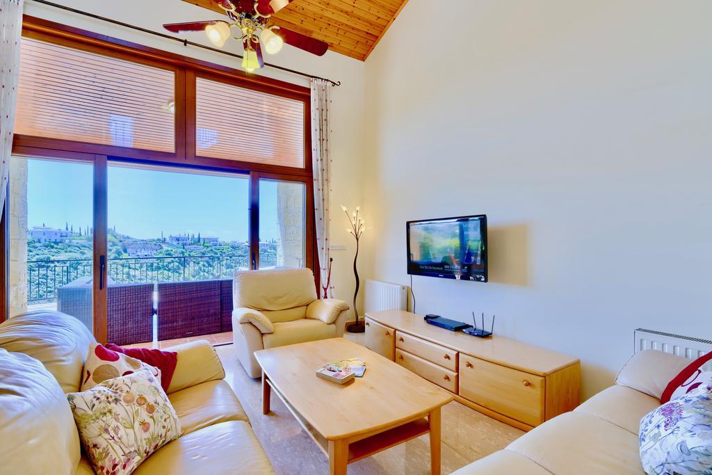4 Bedroom Villa Helidoni With Private Infinity Pool, Aphrodite Hills Resort Κούκλια Εξωτερικό φωτογραφία